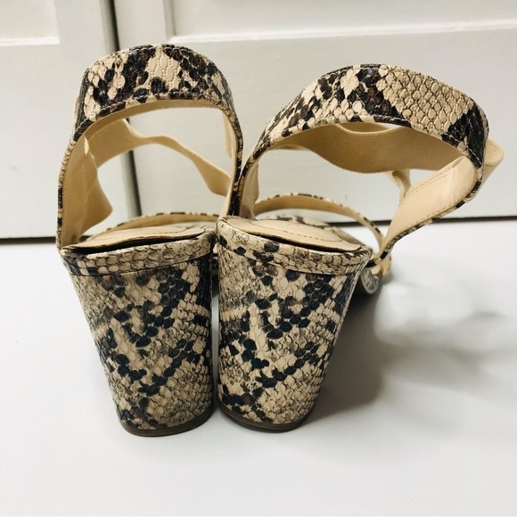 BANDOLINO Snakeskin Print Open Toe Chunky Heel Shoes Size 7M - Picture 5 of 6